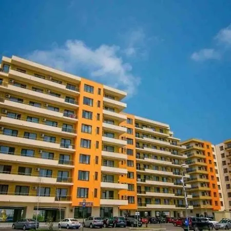 Apartament Purple 아파트 마마이아
